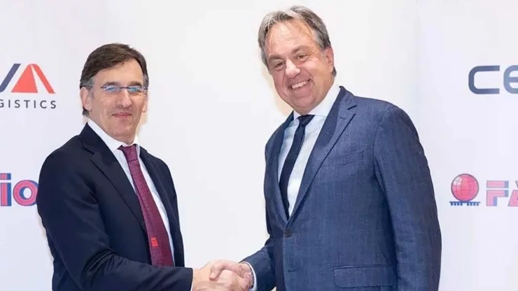 Fernando Bertoni, CEO Grupy Fagioli oraz Stéphane Armand, vice president project logistics, CEVA Logistics