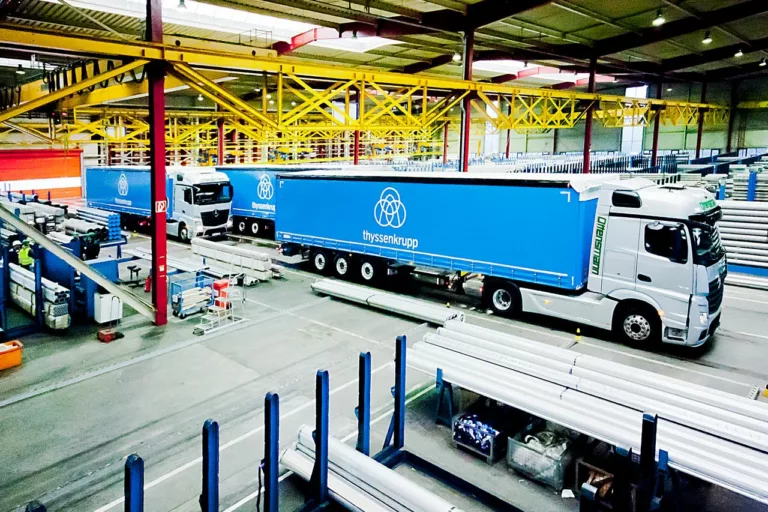 Europejski sektor stalowy ponownie pod presją – Thyssenkrupp czasowo zamyka zakłady w Niemczech i Francji