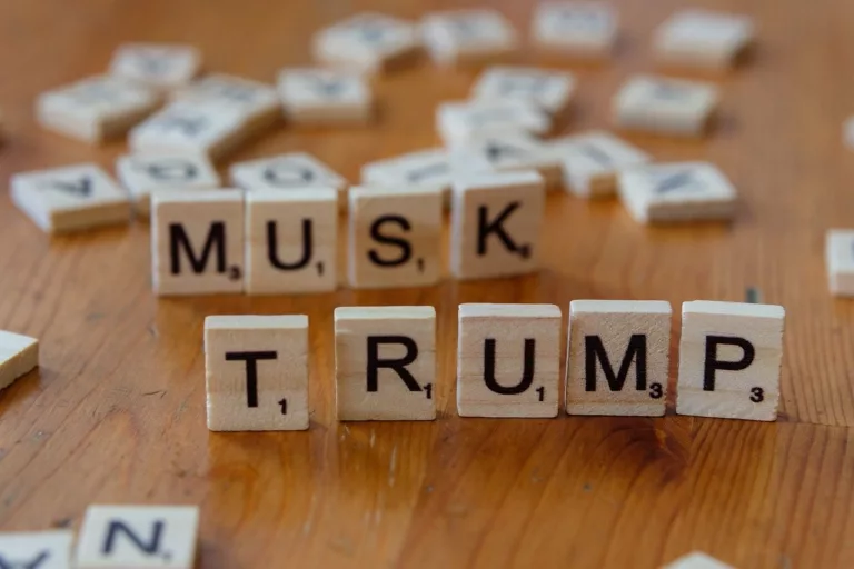 Trump straszy sankcjami wobec europejskich firm w sporze o politykę cyfrową UE