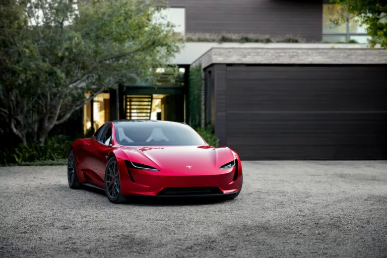 Tesla przyspiesza prace nad nowym Roadsterem. Premiera zaplanowana na 1 kwietnia 2026 roku
