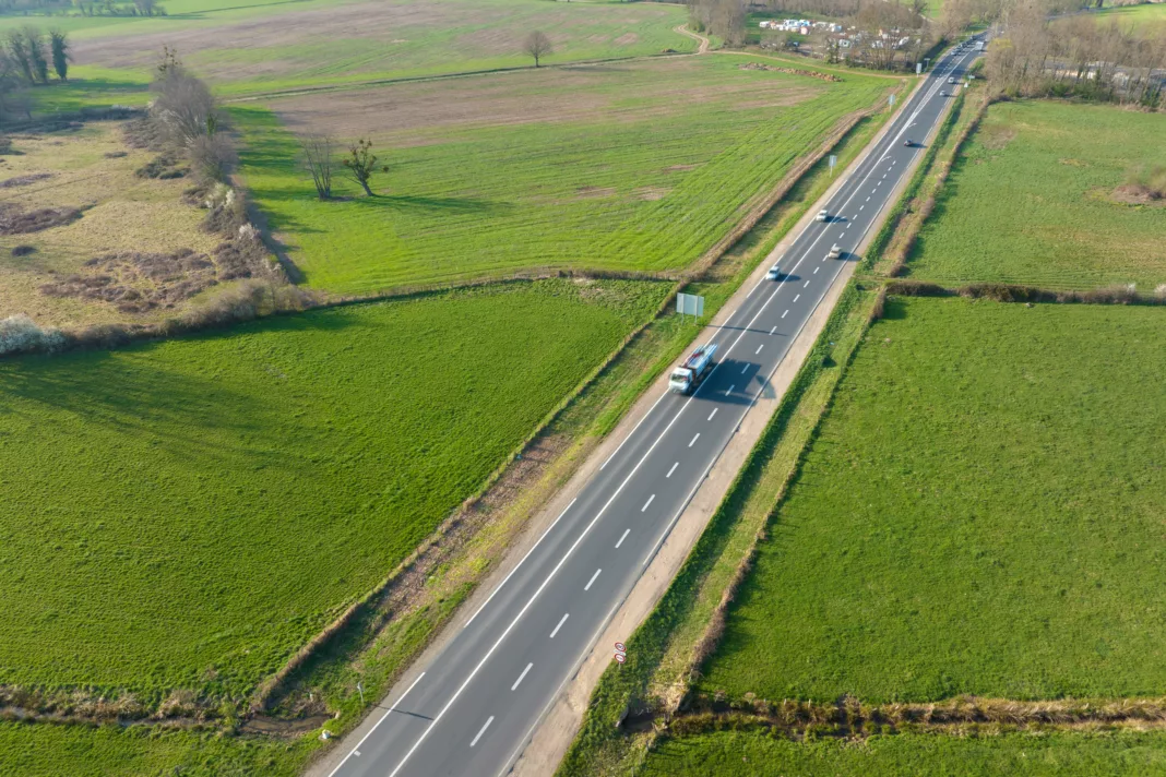 Droga krajowa wiosną