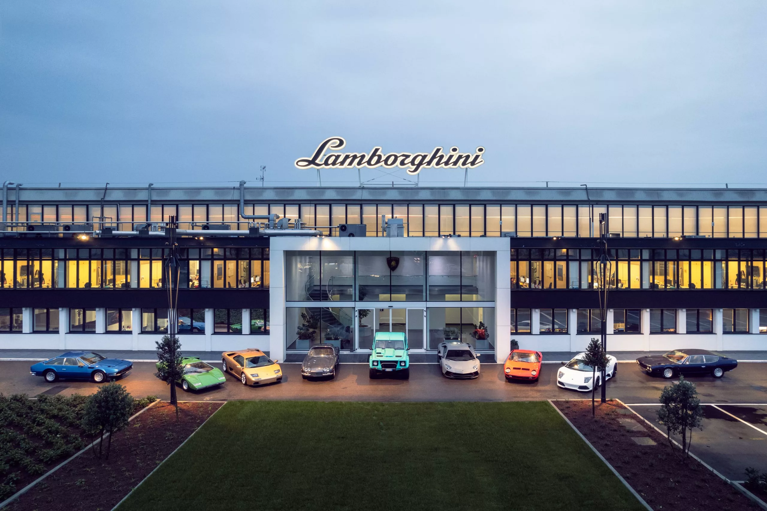 Lamborghini firma świętuje 63 lata i solidne wyniki w pierwszym kwartale roku