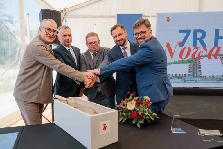 7R rozpoczął budowę hubu logistyczno-technologicznego w krakowskiej Nowej Hucie