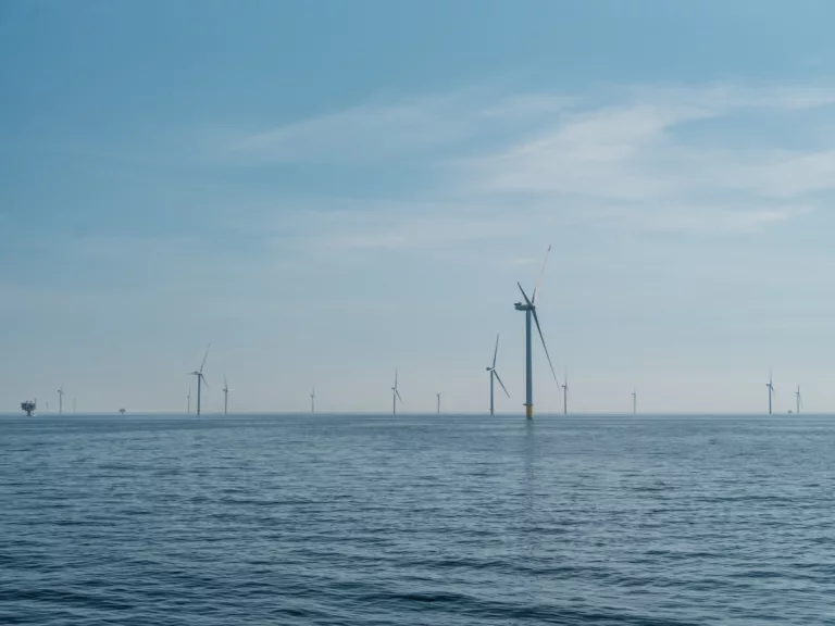 Baltic Power coraz bliżej uruchomienia. Na Bałtyku zamontowano już 50 turbin
