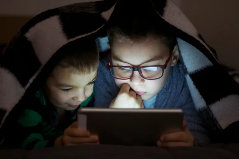 Konta gamingowe dzieci celem cyberprzestępców. Chodzi nie tylko o karty płatnicze