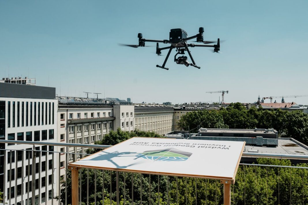 Centrum Dronów AGH rozpoczyna działalność_fot. Ewa Biśta (1)