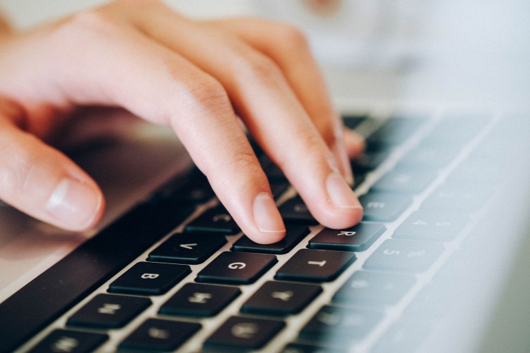 Program pożyczkowy pomaga w otwarciu pierwszego biznesu